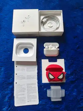 AirPods Pro Gen 2 MagSafe C to Lightning Fullset Original