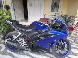 Yamaha R 15 plat T