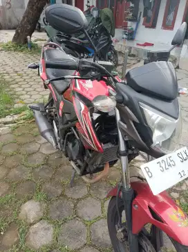 Honda CB 150R 2013 Pajak Panjang.