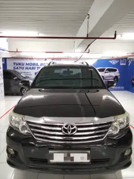 Fortuner 2.7 G 2011 AT