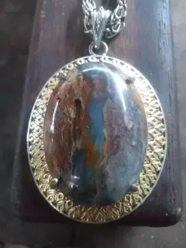 Batu akik model kalung