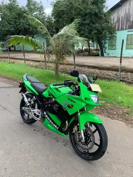 Di jual Ninja rr old Gen 4 tahun 2011