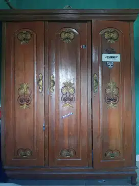 Lemari pakaian nanas 3 pintu kayu jati asli