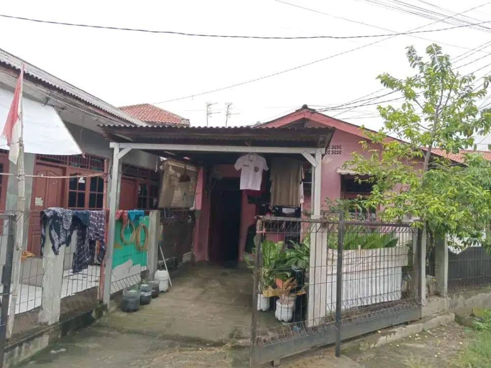Dijual cepat bisa dinego . 1 rumah+ 1 kontrakan 6 pintu