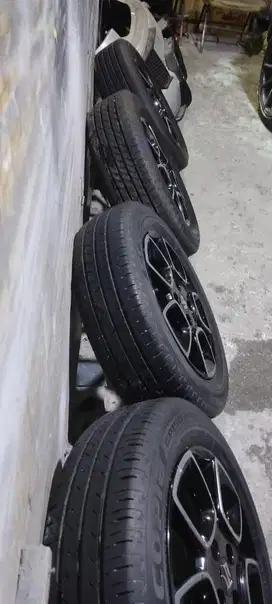 Velg dan Ban R15 Ignis