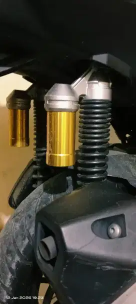 Shockbreaker belakang motor ADV tabung original satuan