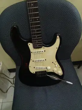 Gitar Elektrik squier