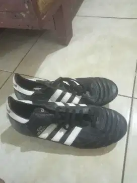 Sepatu bola mini socer adidas germany