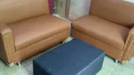 Sofa dan meja baru bukan bekas