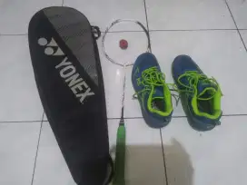 Raket Yonex Astrox 99 Play + Sepatu RS Super