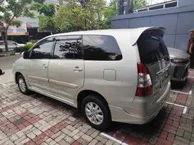 Toyota Kijang Innova 2011 Bensin