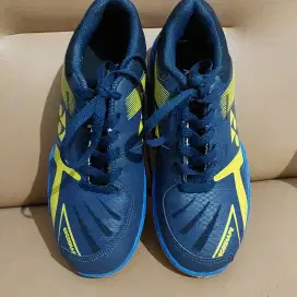 Sepatu Badminton 36