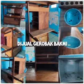Gerobak bakmi, pemakaian baru 3 bulan