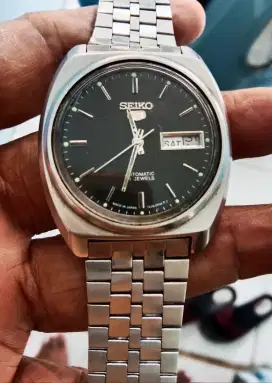 SEIKO 5 Automatic (Water Resist)