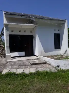 Rumah minimalis ada sisa lahan