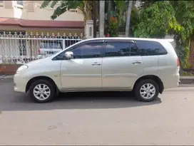 Toyota Kijang Innova G 2011 Bensin