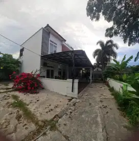 disewakan rumah 2 Lt, 3 kmr, 2 kmr mandi di gampong Pineung,Banda Aceh