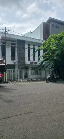 Rumah atau Ruko Lokasi Komersil Merpati Raya Bintaro Jaya sektor 1