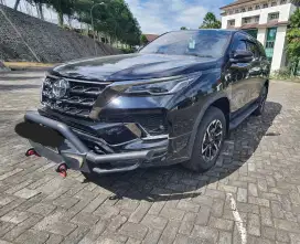 FORTUNER 2.8 GR Sport (Diesel AT) Matic