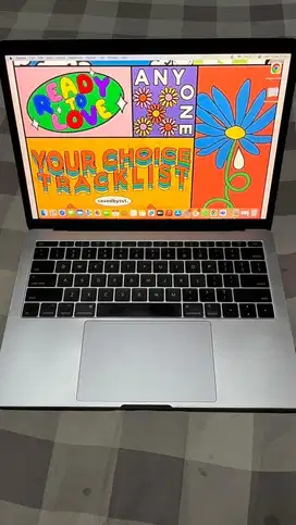 Macbook Pro 2017 Intel i5/ RAM 8GB/SSD 128GB