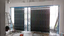 pintu harmonika