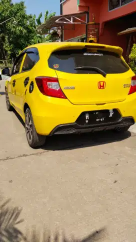 Bismillahirrahmanirrahim Dijual Honda Brio matic e up RS 2022.istimewa