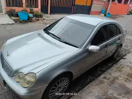 Mercedes-Benz C180 2002 Bensin