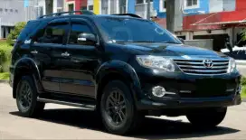 Fortuner 4x4 VNT solar Automatic 2015