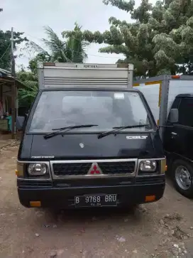 Mitsubishi l300 bok solar 2008