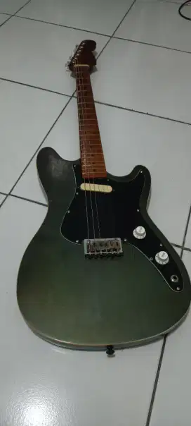 custom model fender musicmaster