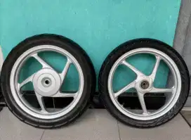 VELG SCOOPY ASLI 2014 DEPAN BELAKANG