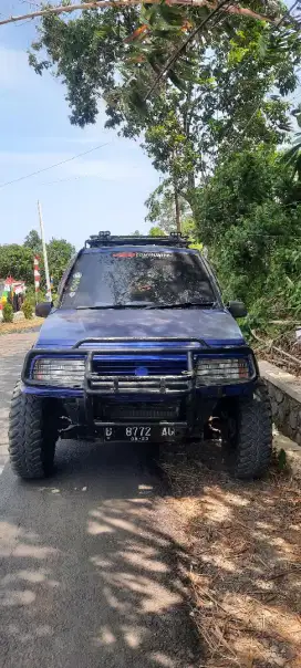 DI JUAL VITARA 93 4X4