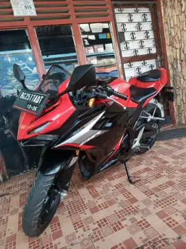 HONDA CBR 150R type Terbaru