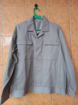 Kemeja tebal semi jaket