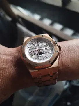 Audemars Piquet . Swiss made . Rose gold .