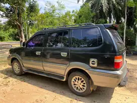 Kijang Krista 2002