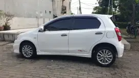 Toyota Etios Valco 2014 Bensin