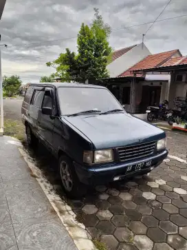 Isuzu Panther 2.3