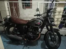 Motor Kawasaki W175 2018