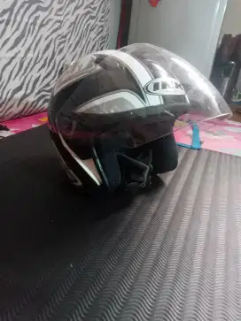 Helm ink Ori abu hitam