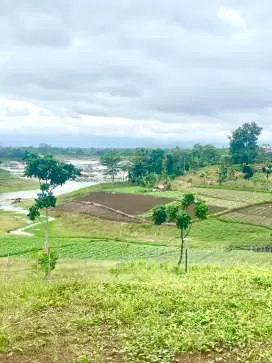 Kavling Bagus Luas dan Premium di Kota Baru Parahyangan