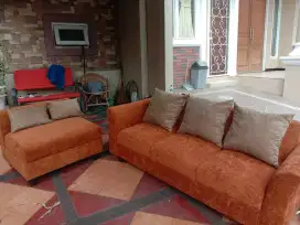 Melayani servis sofa panggilan