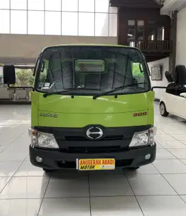 Hino Dutro Engkel 2024 Hijau