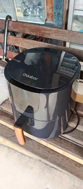 BEKAS PRELOVE Gaabor air fryer 5L GA-E5A. Ambil dilokasi