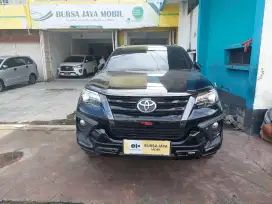 DP=50JT FOTUNER VRZ TRD A/T 2.4 HITAM 2020