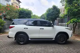 Toyota Fortuner vrz at diesel th 2019 tgn 1 low km