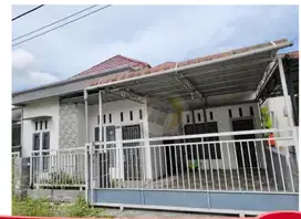 D jual rumah siap huni d jl Ayani 2 komp taman firdaus,lokasi ramai