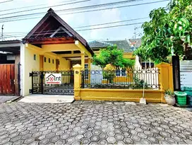 RUMAH SOLO KOTA DEKAT GOR MANAHAN