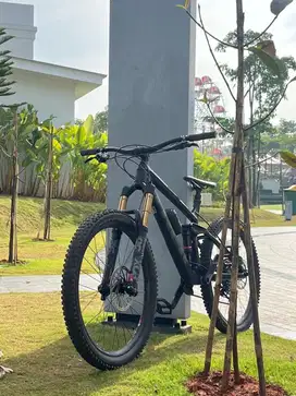 Trek Remedy 8 not slash nomad orbea
