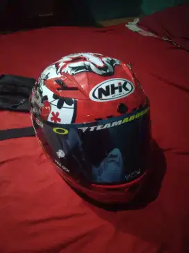 Jual helm nhk kondisi bekas seperti baru